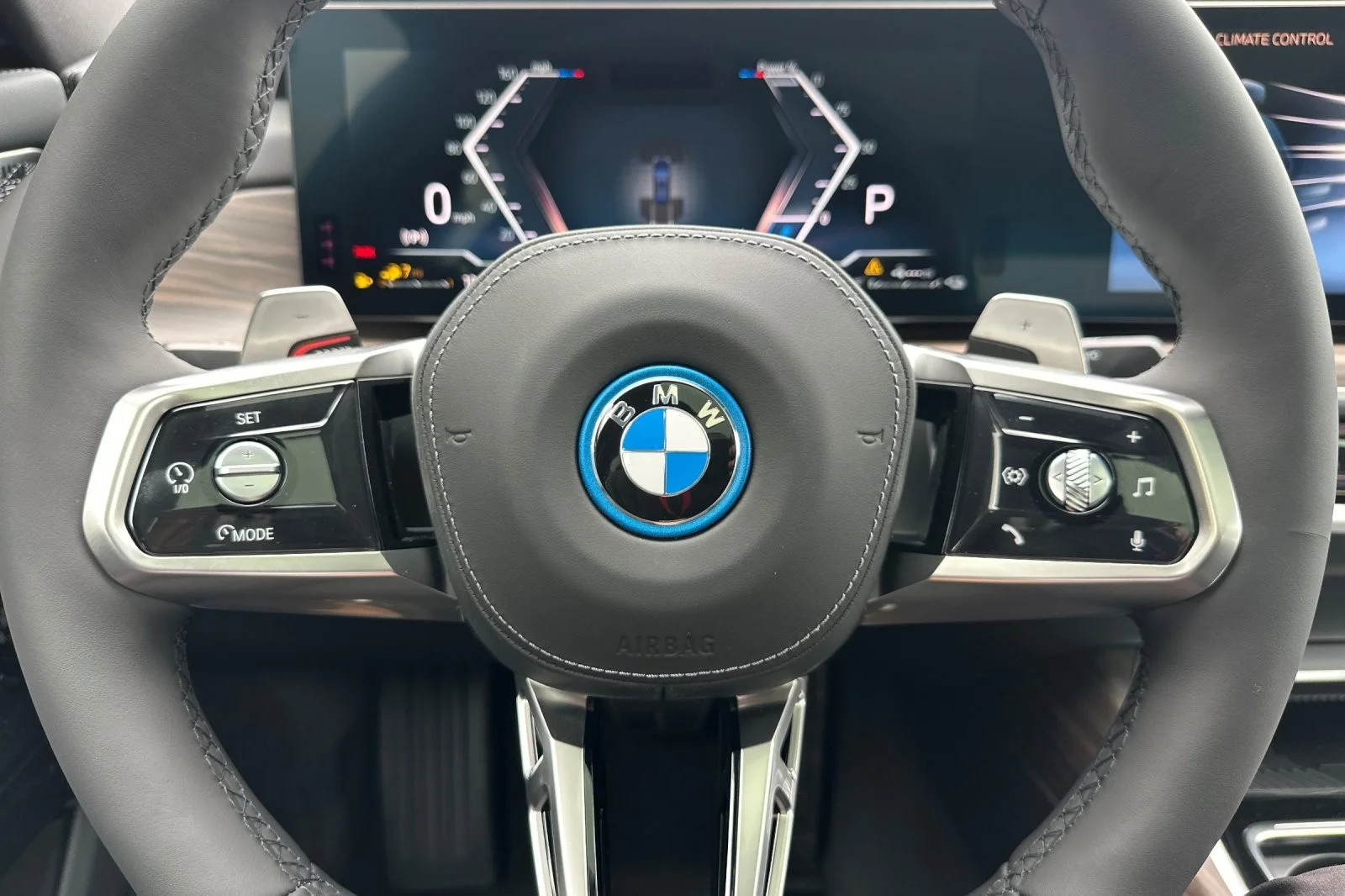 New 2026 Black Sapphire Metallic BMW 750e xDrive image 22