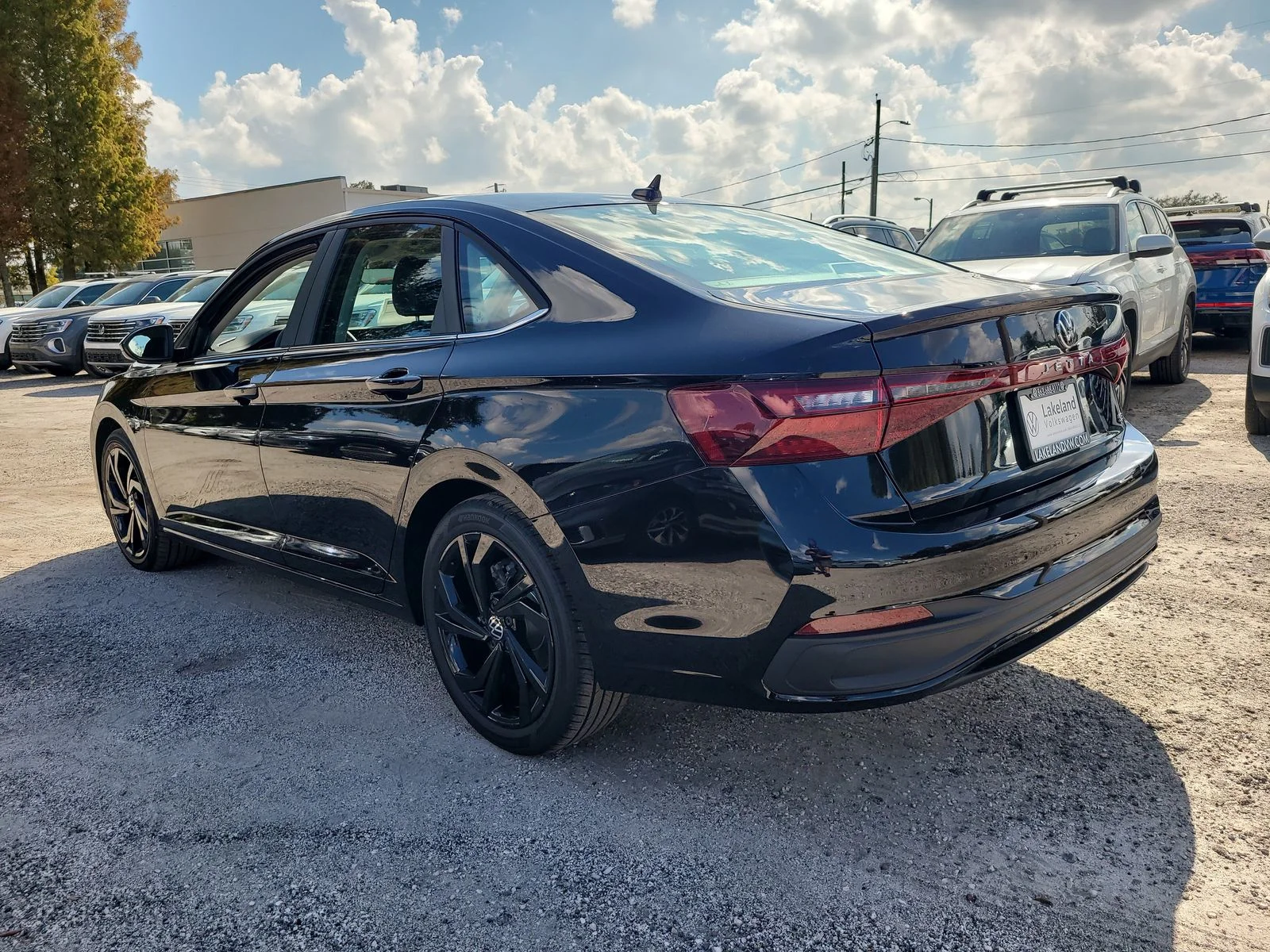New 2026 Deep Black Pearl Volkswagen 1.5T SE image 8