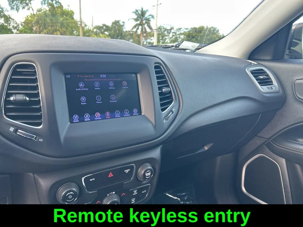 Used 2019 Gray Jeep Latitude image 13