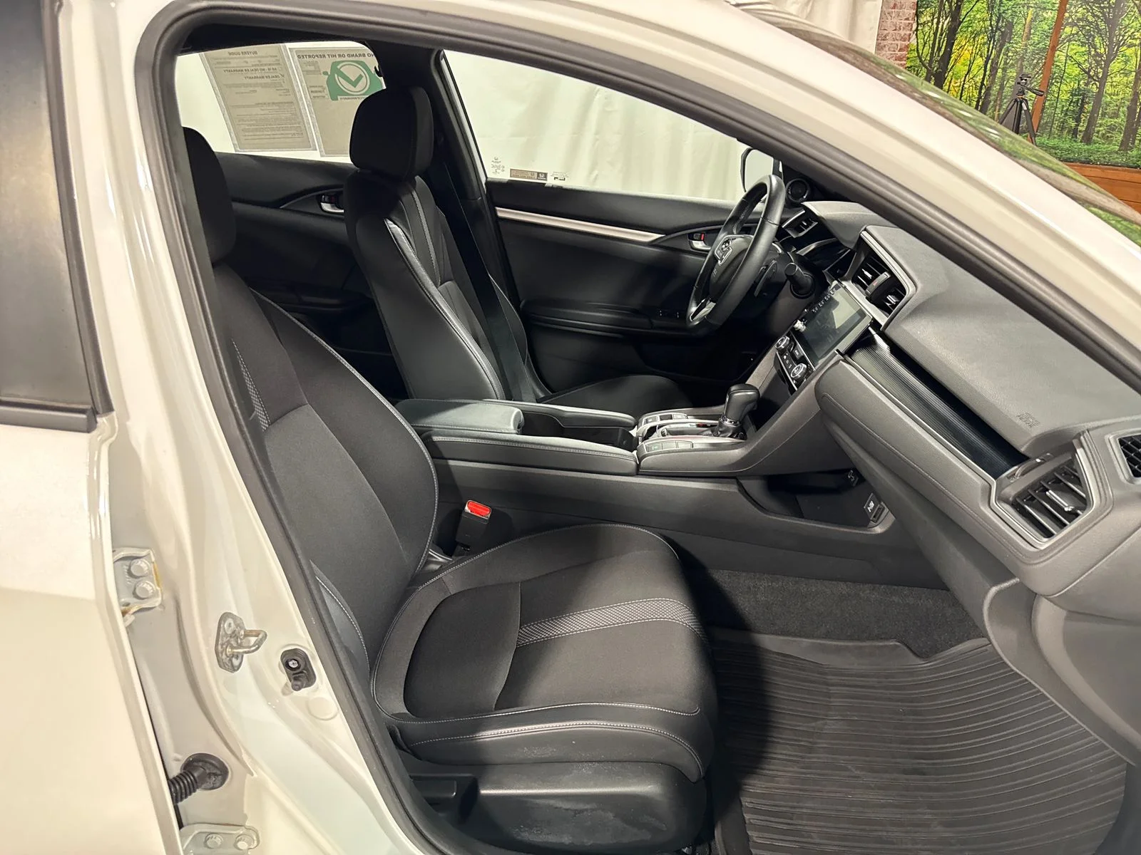 Used 2019 White Orchid Pearl Honda Sport image 27