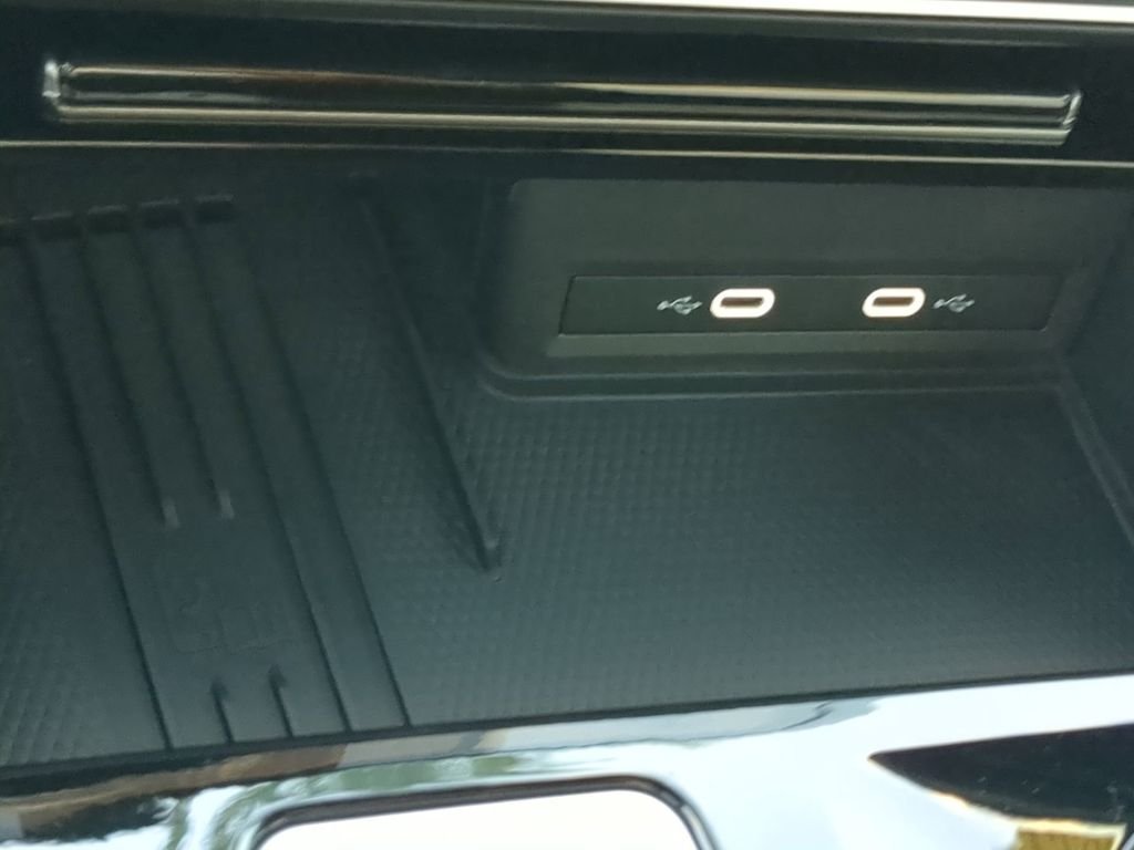 2026 Volkswagen Atlas Cross Sport SEL Premium R-LINE - Photo 26