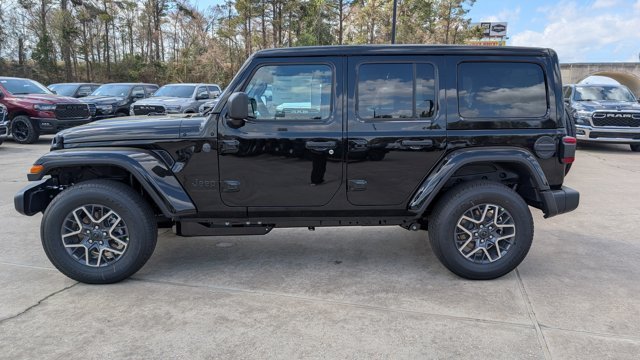 New 2026 Black Clear-Coat Exterior Paint Jeep Sahara image 2