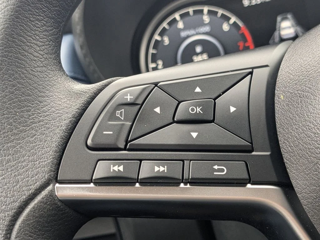 2025 Nissan Versa Sedan SV - Photo 23