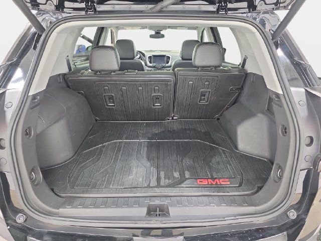Used 2022 Black GMC SLT image 35