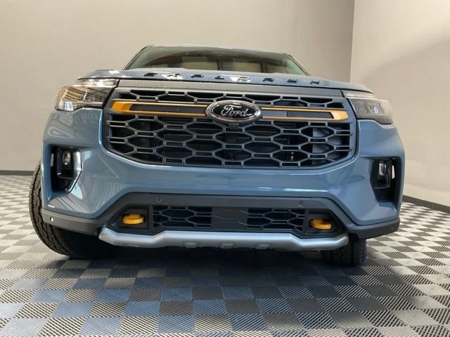 New 2026 Vapor Blue Metallic Ford Tremor® image 3