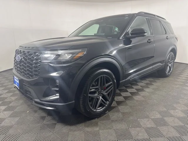 New 2026 Agate Black Metallic Ford ST-Line image 8