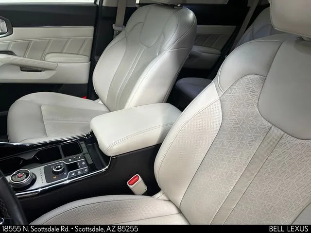 Used 2023 White Kia SX Prestige image 18