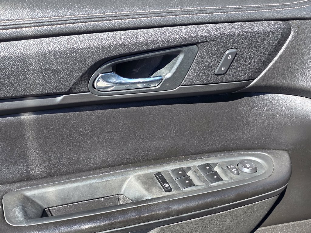 Used 2014 Gray Chevrolet 2LT image 14