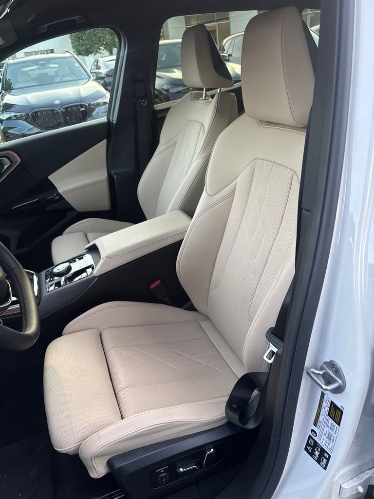 2026 BMW X3 30 - Photo 8