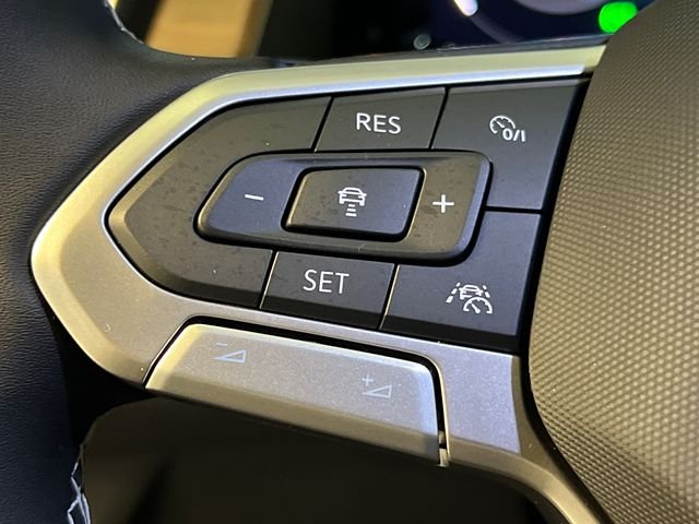 New 2026 Black Volkswagen 2.0T SE w/Technology image 13
