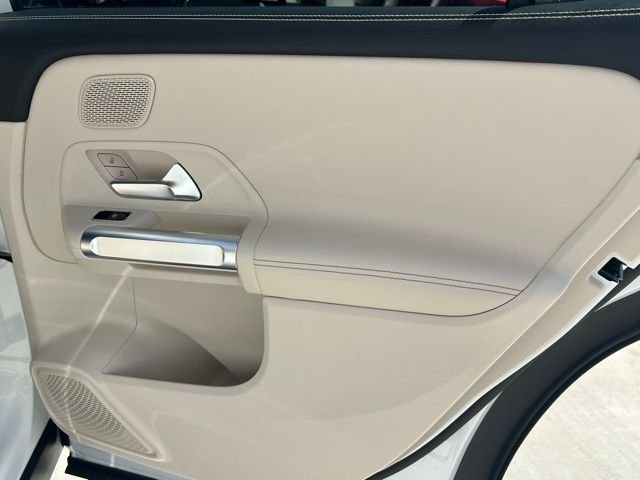 New 2026 White Mercedes-Benz GLB 250 image 27