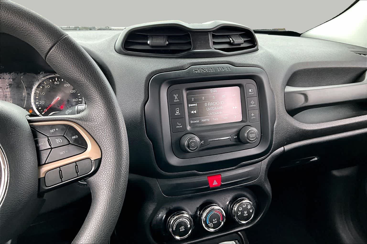 Pre-Owned 2017 Jeep Renegade Sport