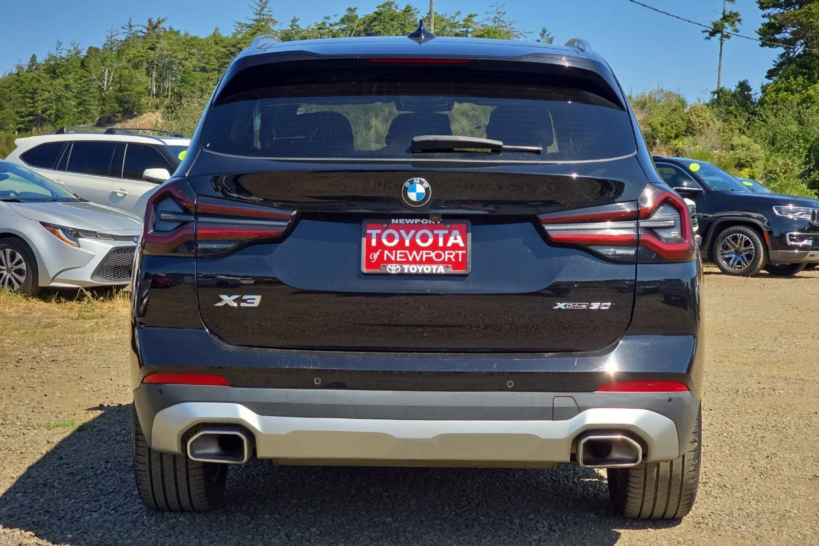 Used 2023 Black BMW xDrive30i image 5