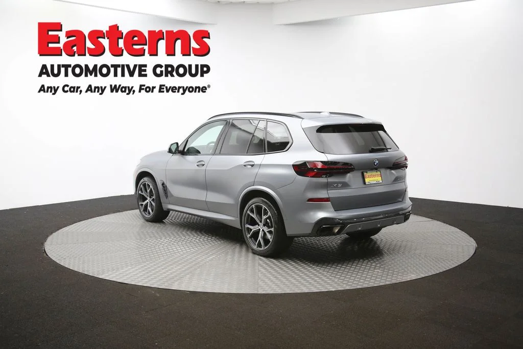Used 2025 Gray BMW xDrive40i image 65