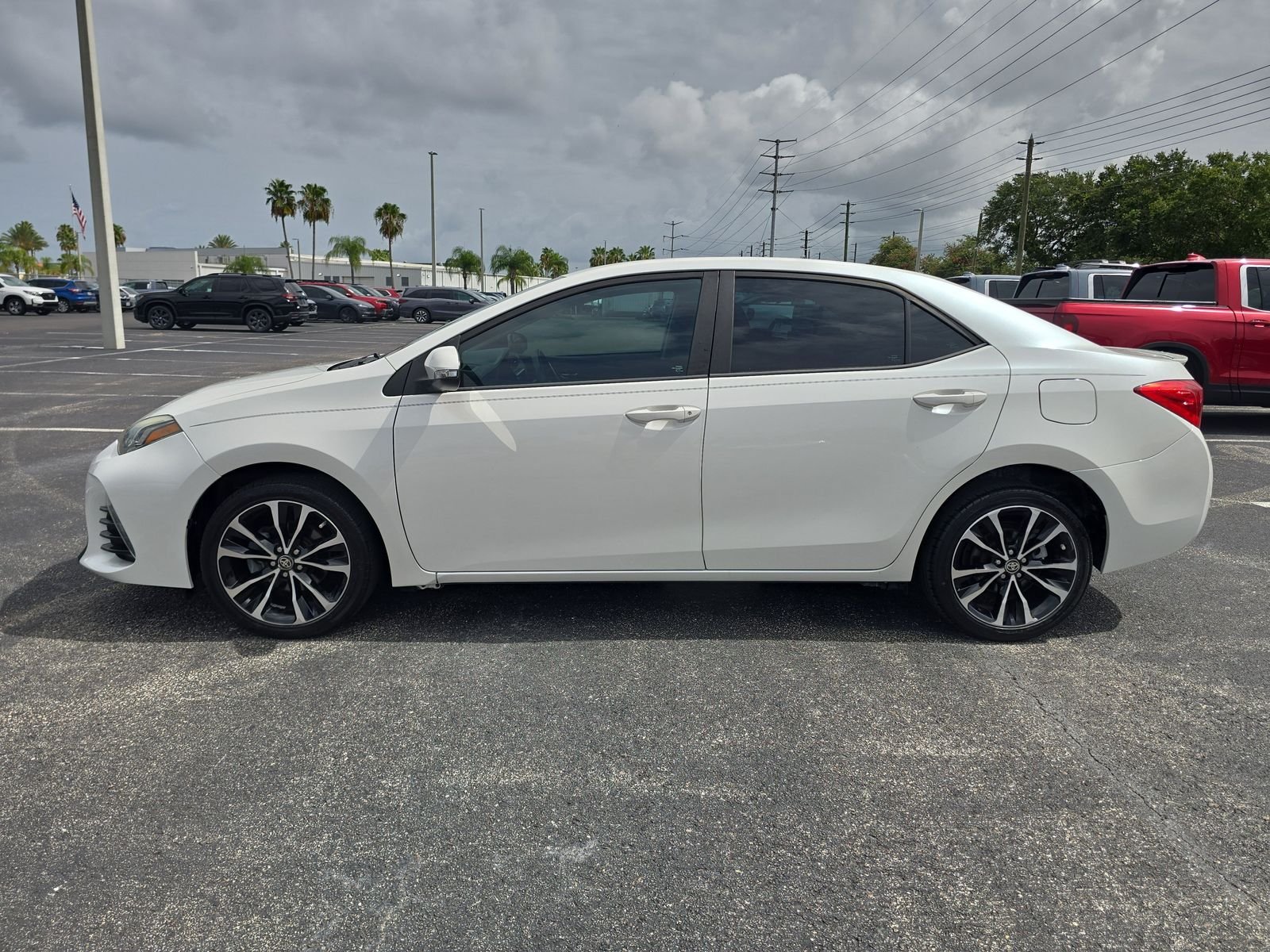 Used 2017 White Toyota SE image 6