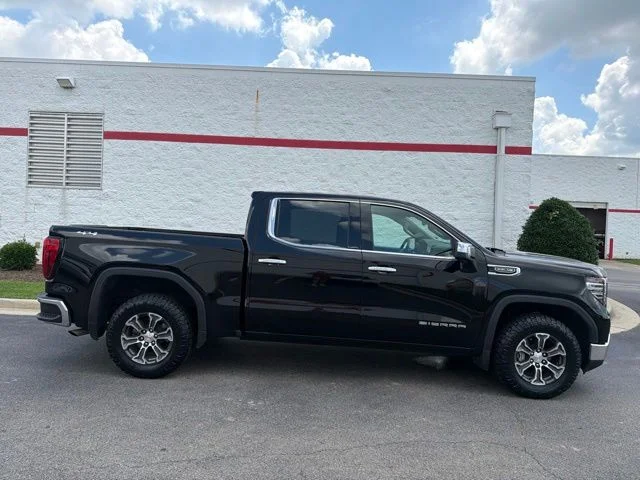 Used 2025 Black GMC SLT image 10