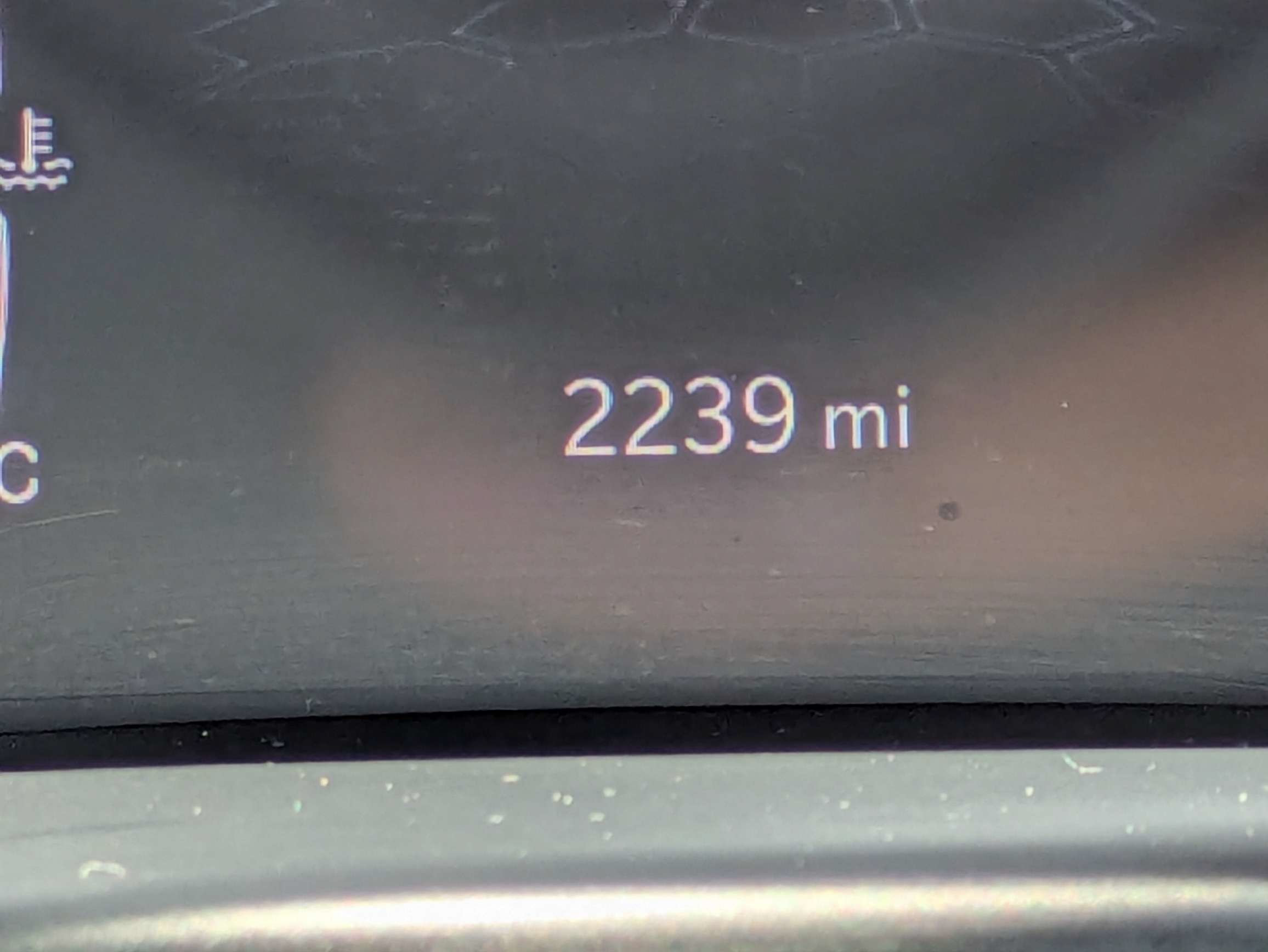 Used 2025 Red Hot Pearlcoat Jeep Latitude image 34