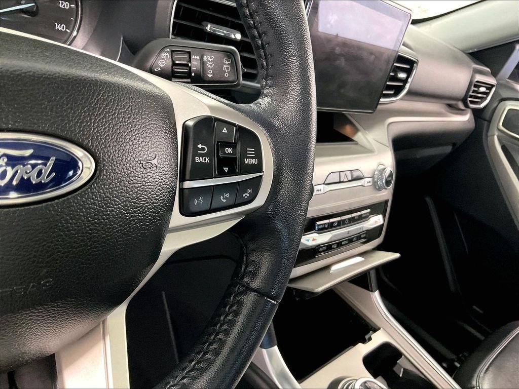 Used 2023 Black Ford XLT image 25