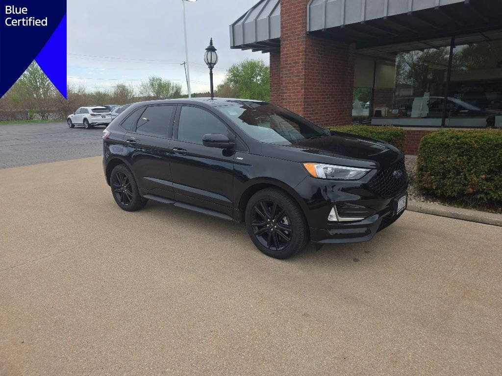 2023 Ford Edge ST-Line AWD's photo