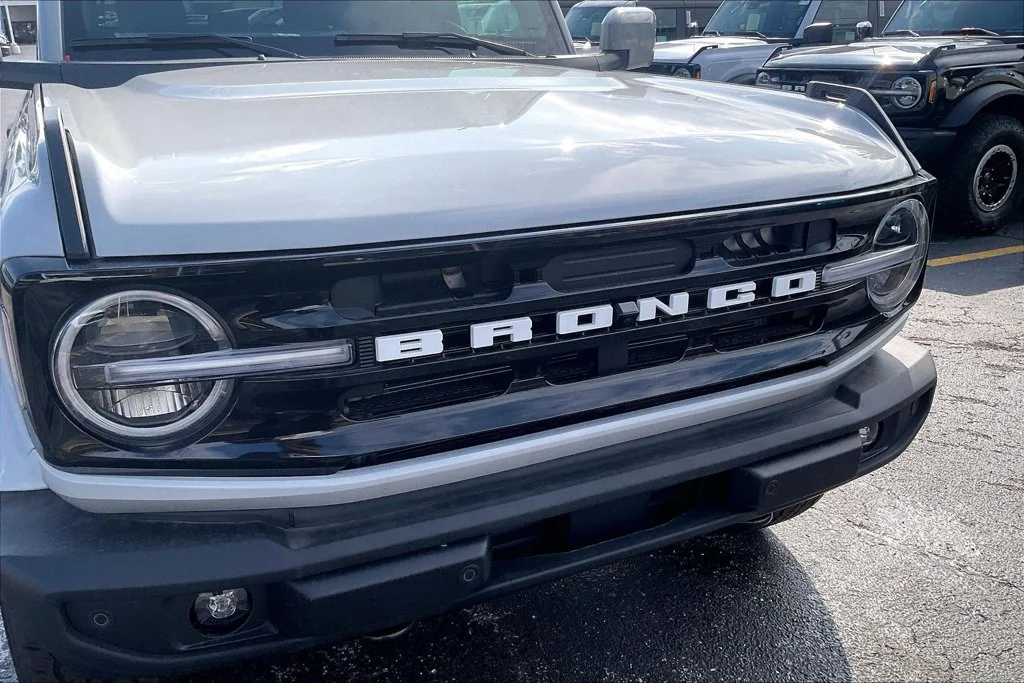 New 2026 Avalanche Gray Ford Outer Banks® image 30