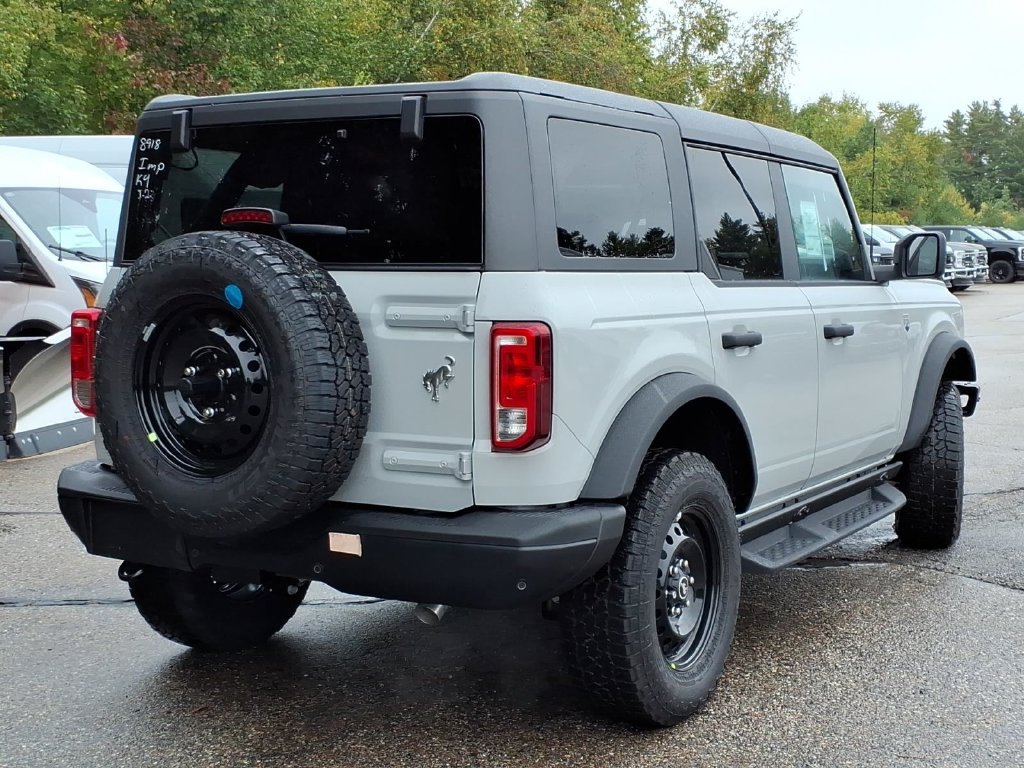 New 2026 Avalanche Gray Ford Big Bend® image 4