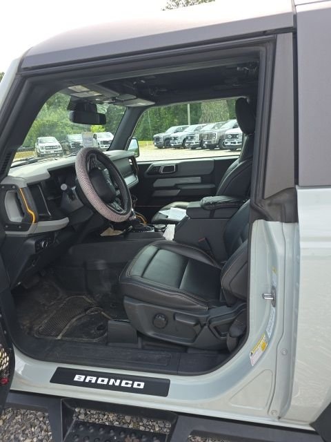 Used 2022 Green Ford Badlands image 7