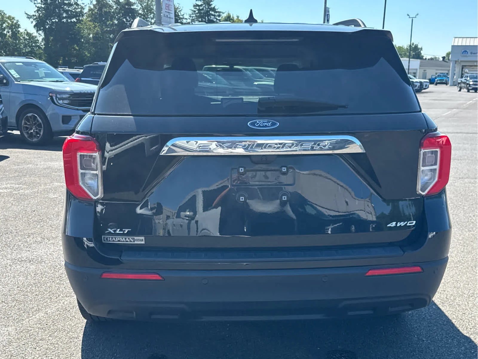 Used 2023 Agate Black Metallic Ford XLT image 4