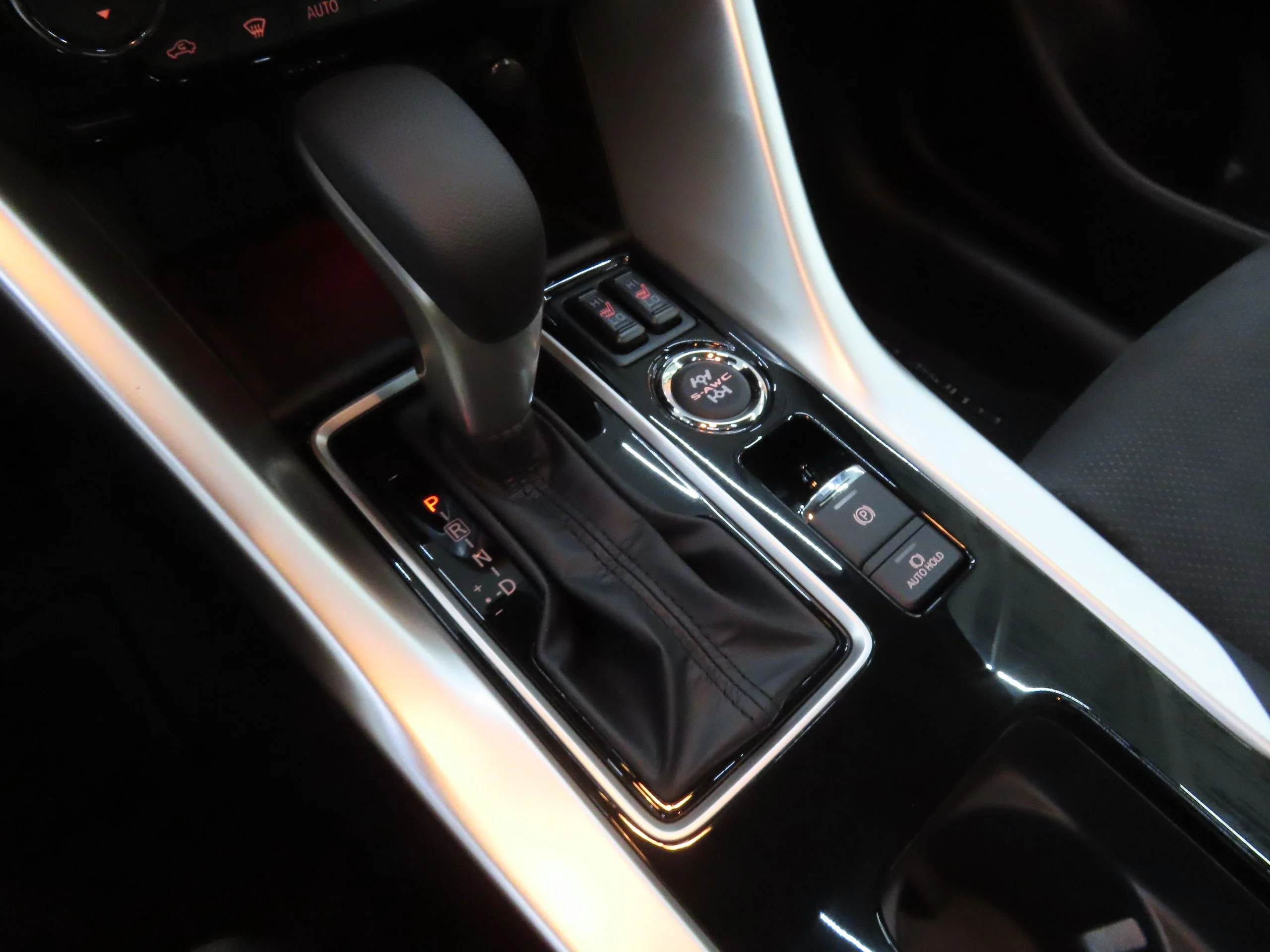 New 2026 Black Mitsubishi SE image 16