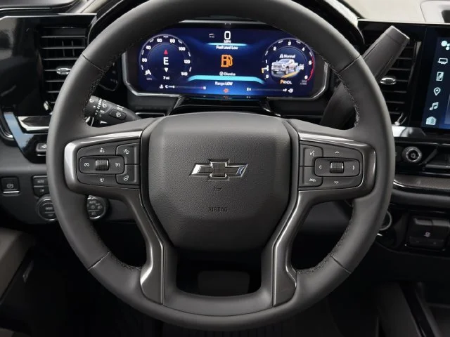 2026 Chevrolet Silverado 2500 HD ZR2 - Photo 12