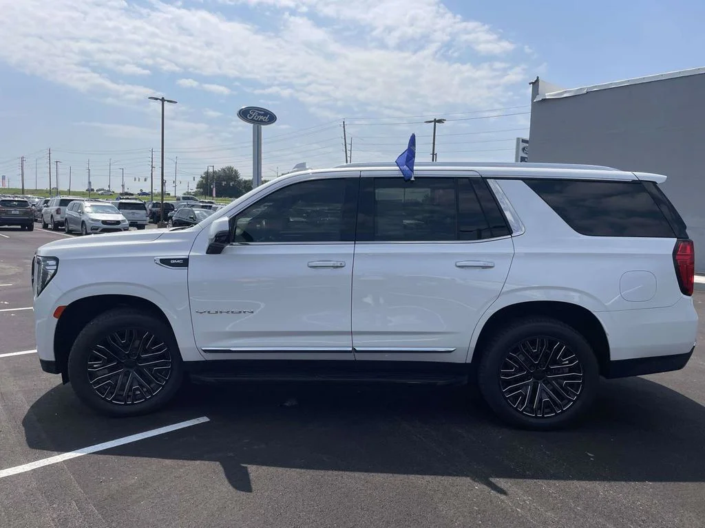 Certified Used 2022 White GMC SLT image 6