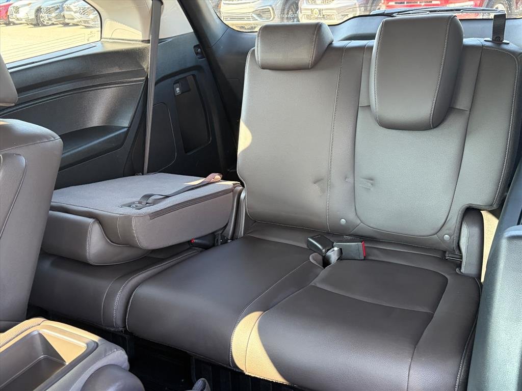 Used 2024 Lunar Silver Metallic Honda TOURING image 22