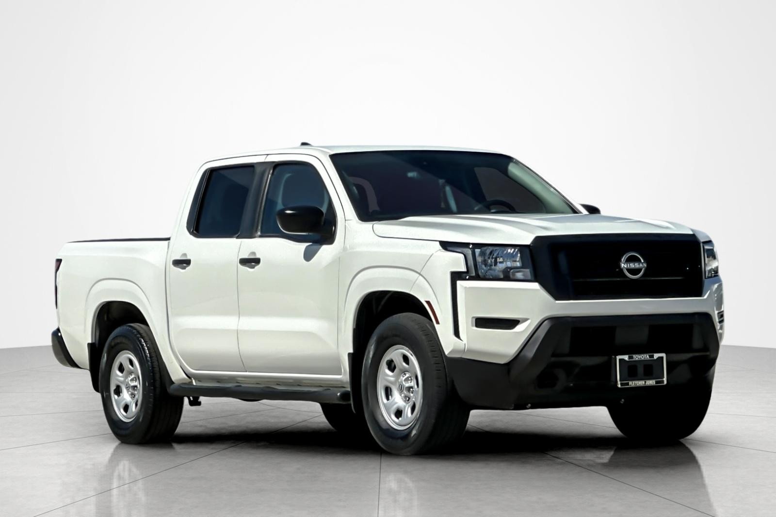 Used 2024 Glacier White Nissan S image 7