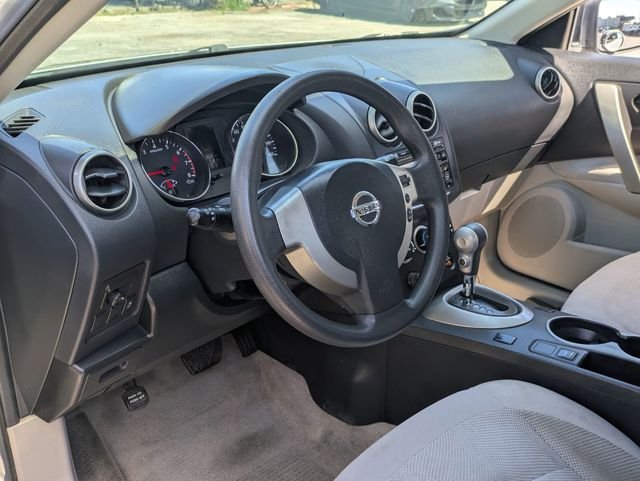 Used 2013 Silver Nissan S image 30