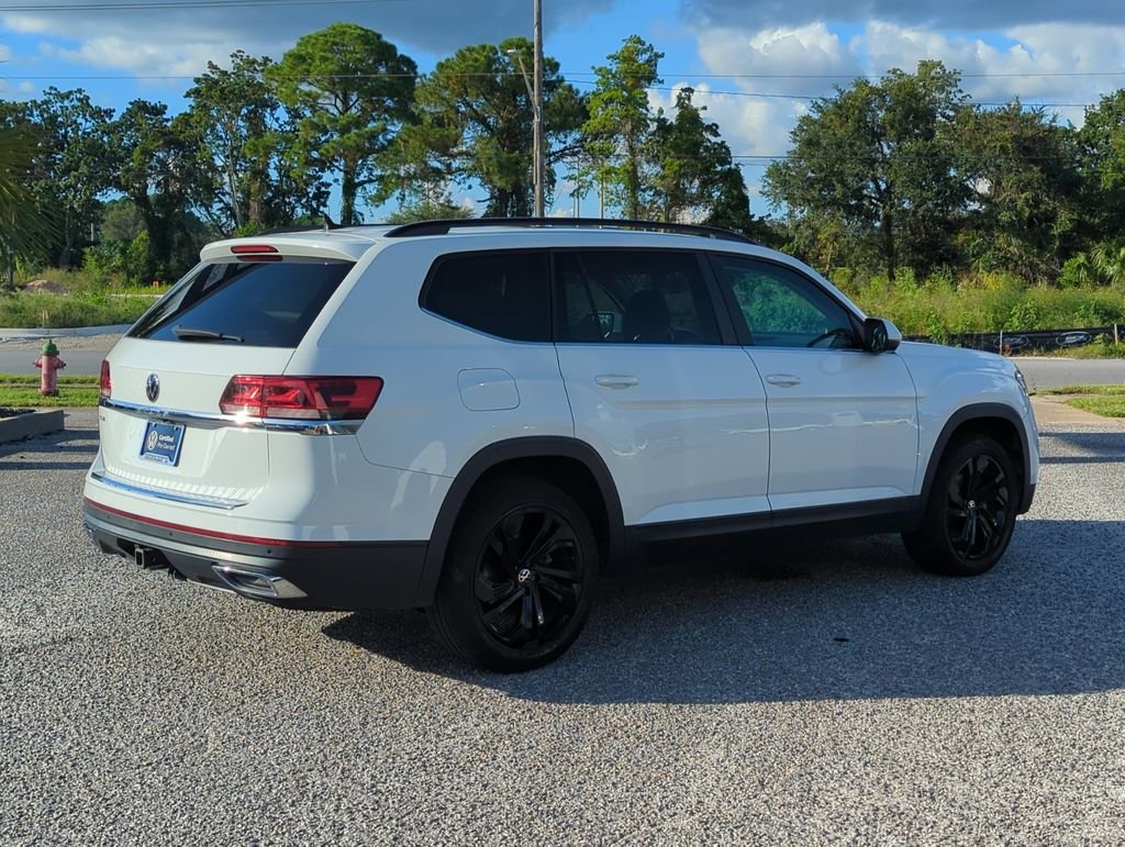 Used 2022  Volkswagen 3.6L V6 SE w/Technology image 7
