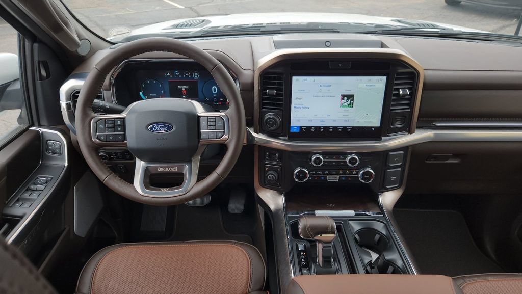 New 2026 Star White Metallic Tri-Coat Ford King Ranch image 25