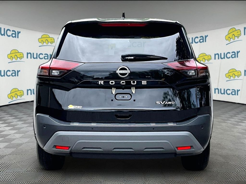 Used 2022 Black Nissan SV image 5