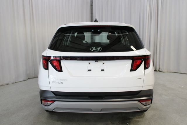 Used 2025 White Pearl Hyundai SE image 27