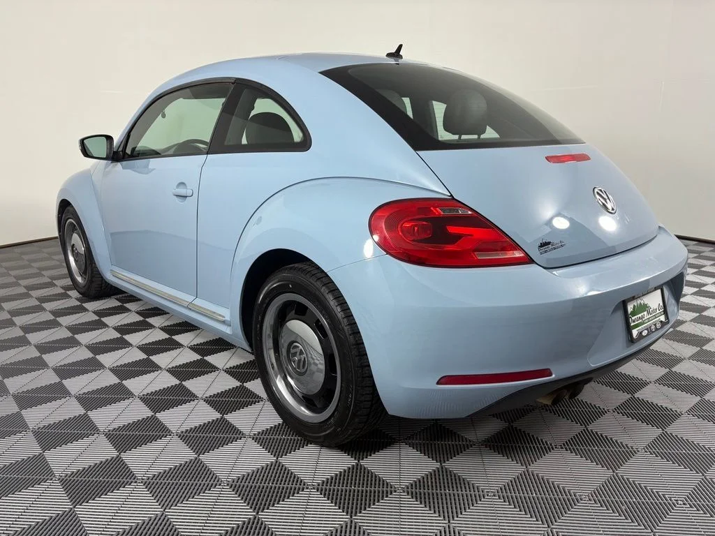 Used 2012 Blue Volkswagen 2.5L image 12
