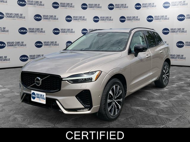 2024 Volvo XC60 Plus Dark Theme