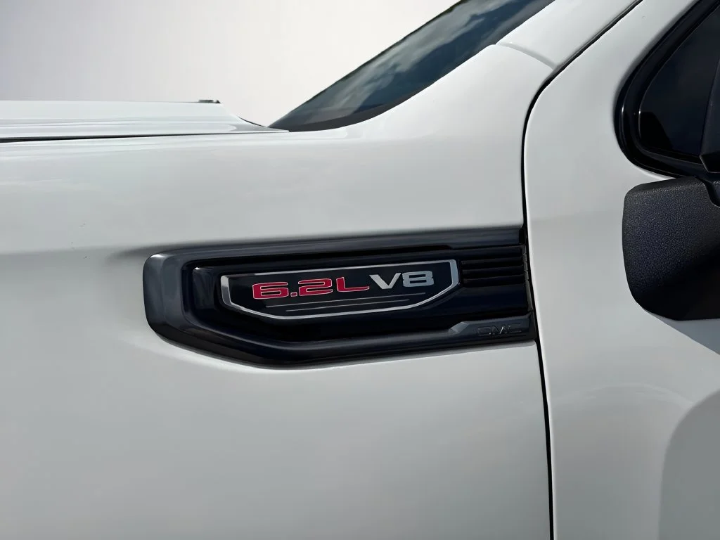 Used 2022 Summit White GMC AT4 image 39