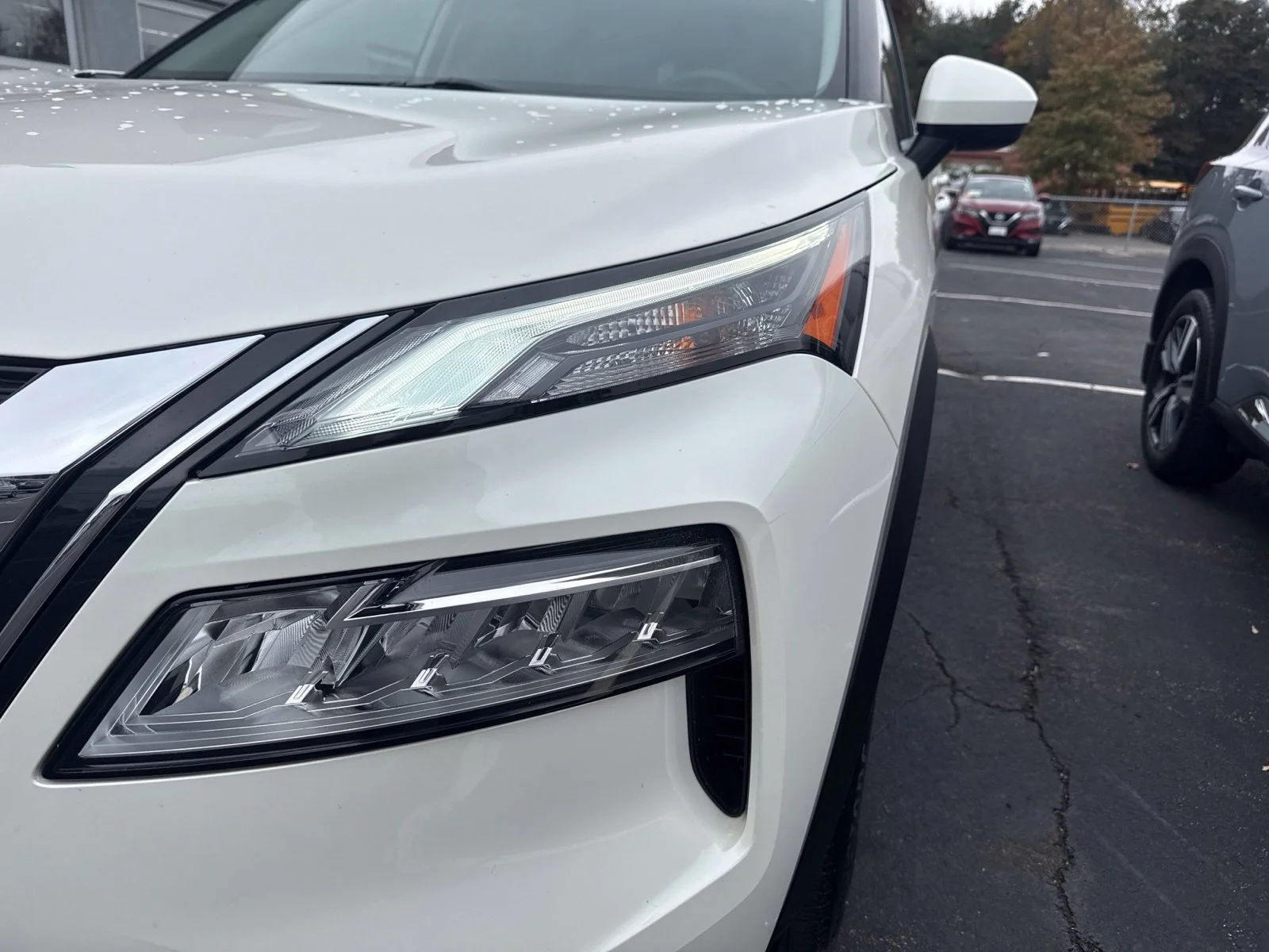 Certified Used 2023 Pearl White Nissan SV image 8