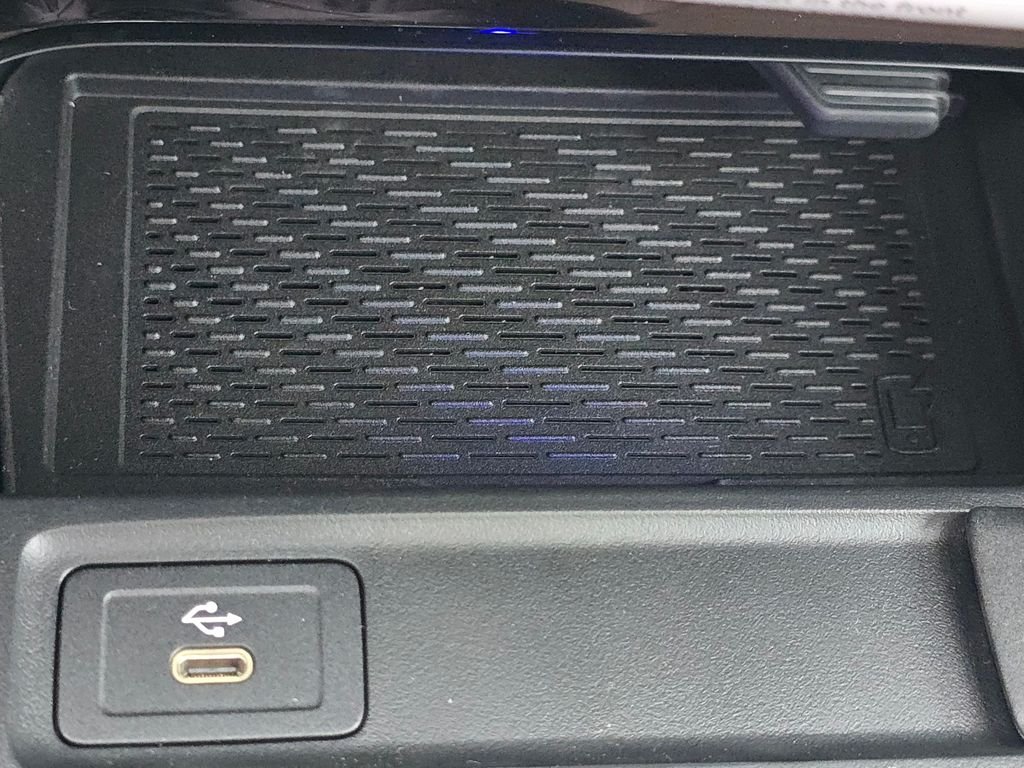 New 2026 MANUFAKTUR Alpine Grey Mercedes-Benz GLA 35 AMG® image 32