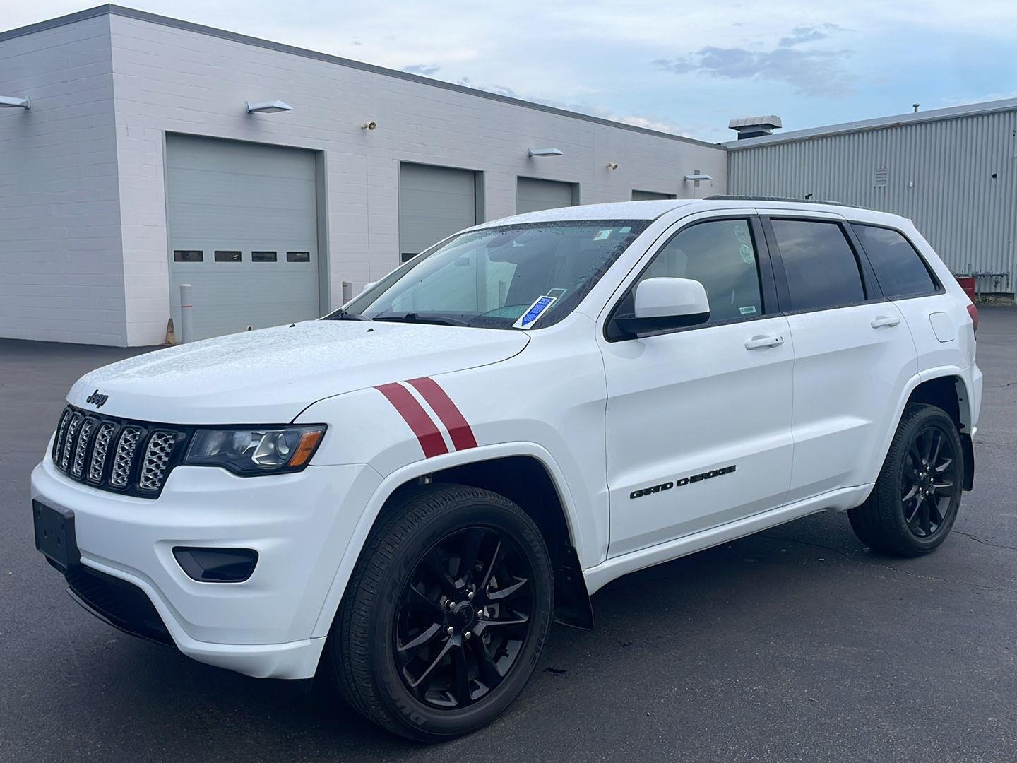 Used 2020 Bright White Clearcoat Jeep Altitude image 8