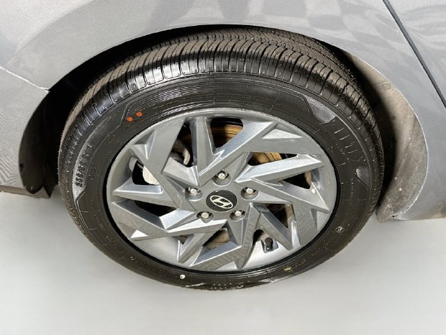 Used 2024 Ecotronic Gray Hyundai SEL image 29