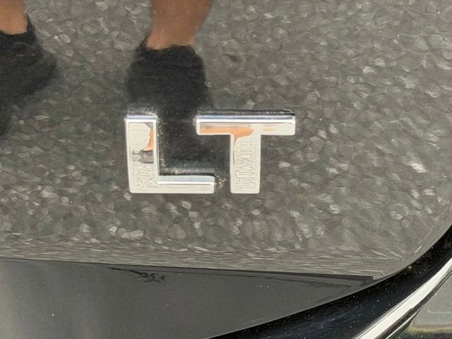 Used 2022 Mosaic Black Metallic Chevrolet LT image 19