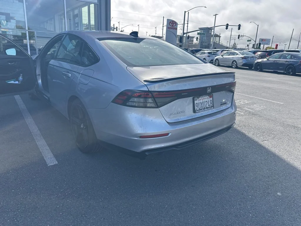 Used 2025 Silver Honda Sport-L image 5