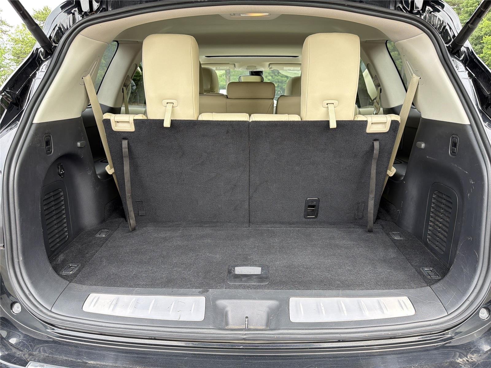 Used 2018 Black Obsidian INFINITI  image 23