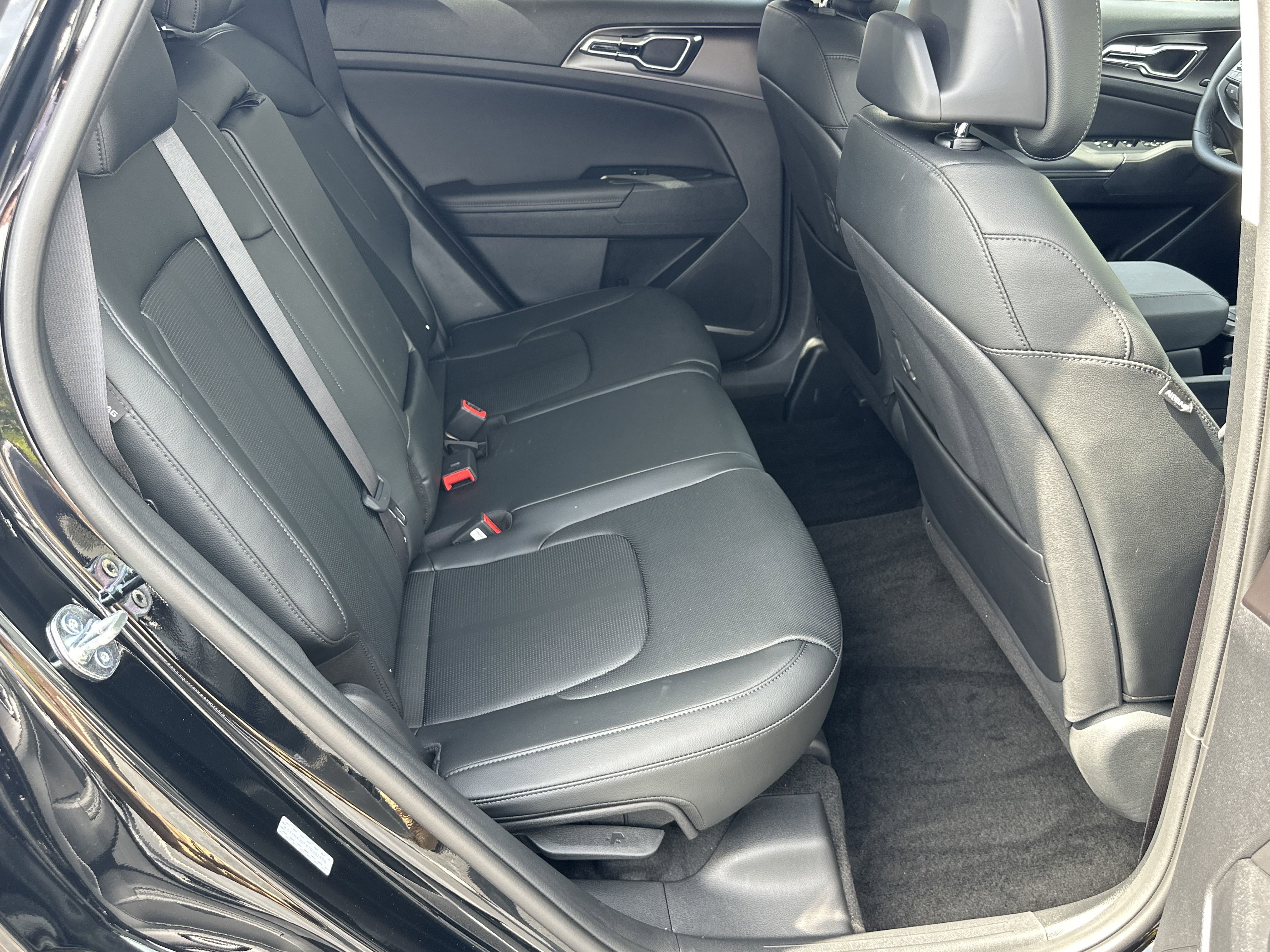 2026 Kia Sportage SX - Photo 17