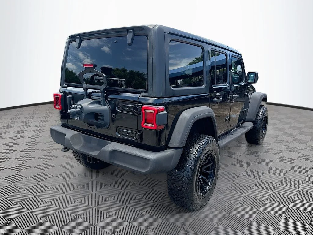 Used 2021 Black Jeep Unlimited Sport Altitude image 6