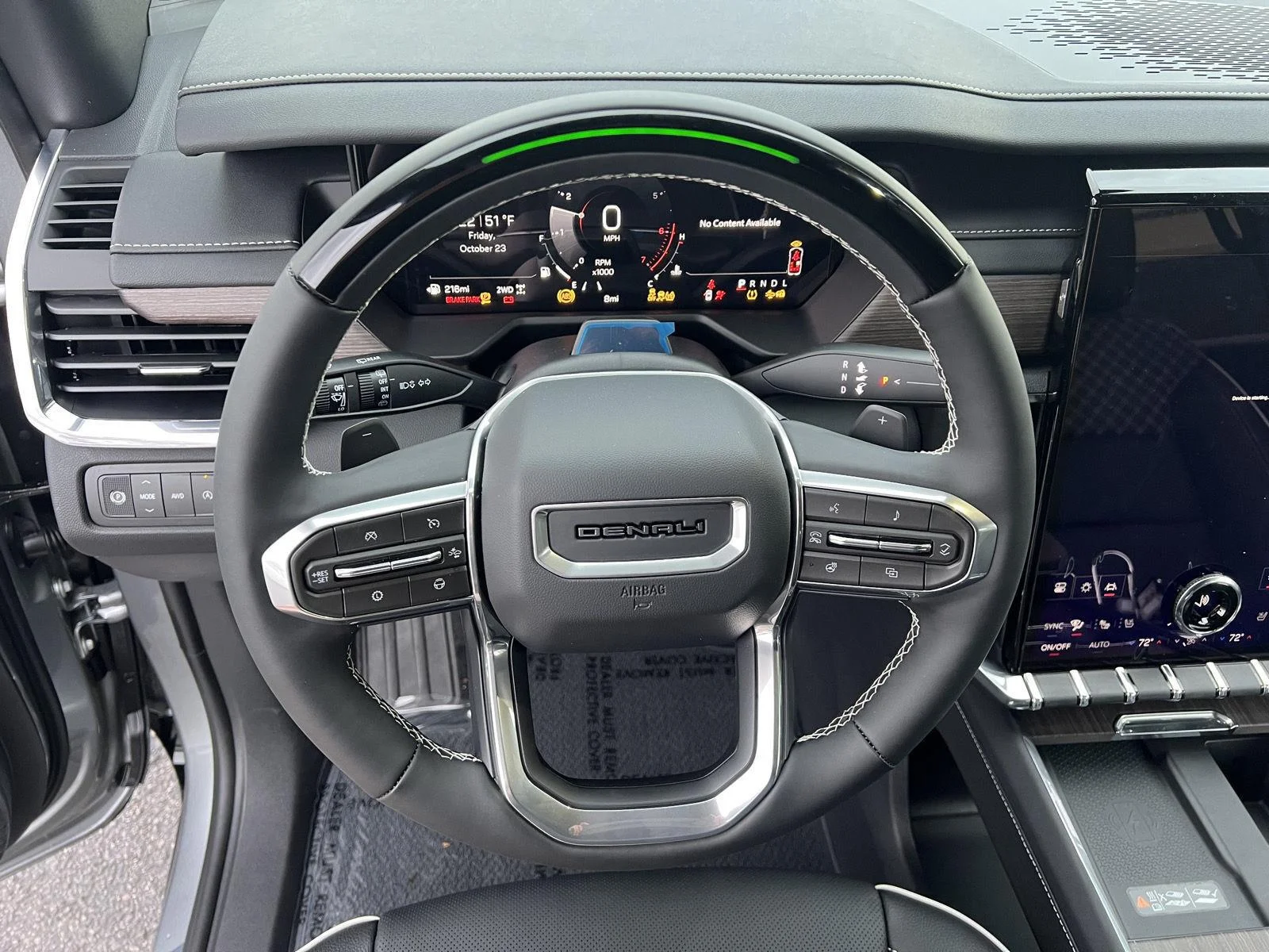 2027 GMC Acadia Denali - Photo 27